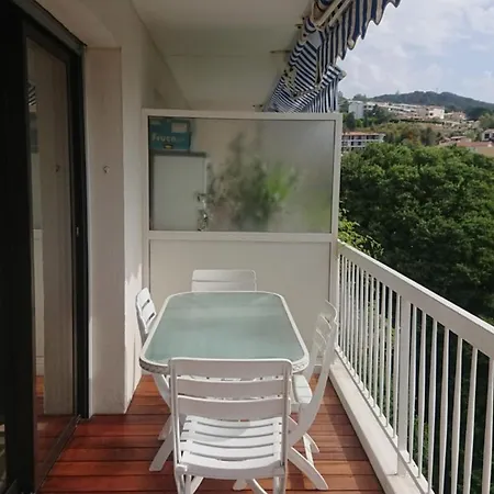 Spacious 70 M Flat With Balcony And Sea View!